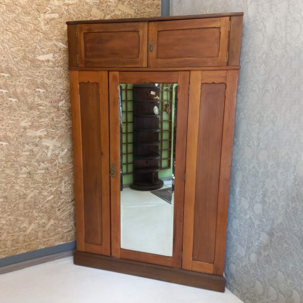 01_large-corner-cabinet 01_large-corner-cabinet