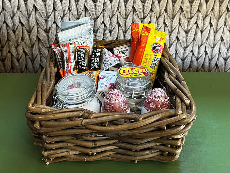 Tea and coffee basket